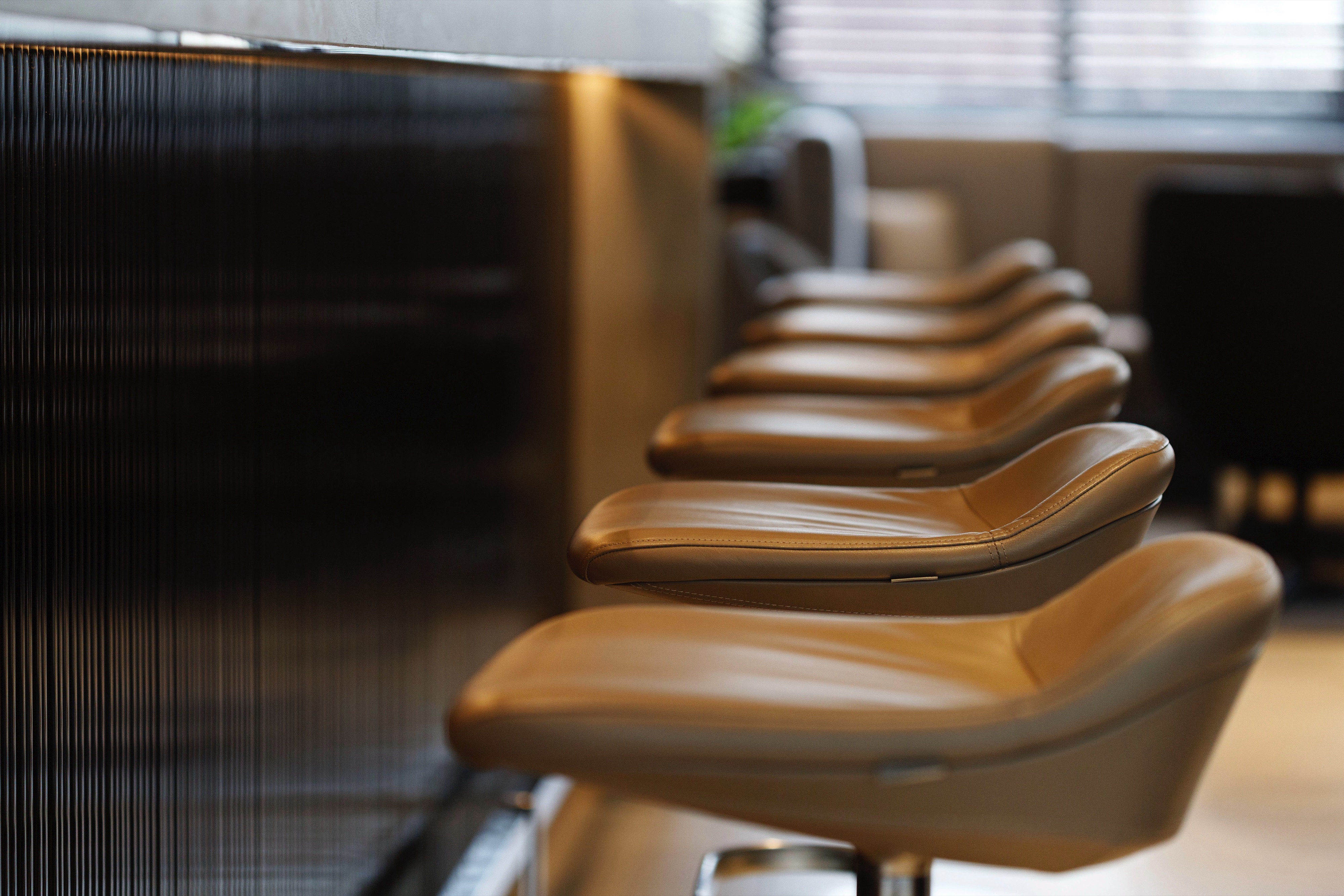 Emerald Sakara - Amici Bar & Lounge